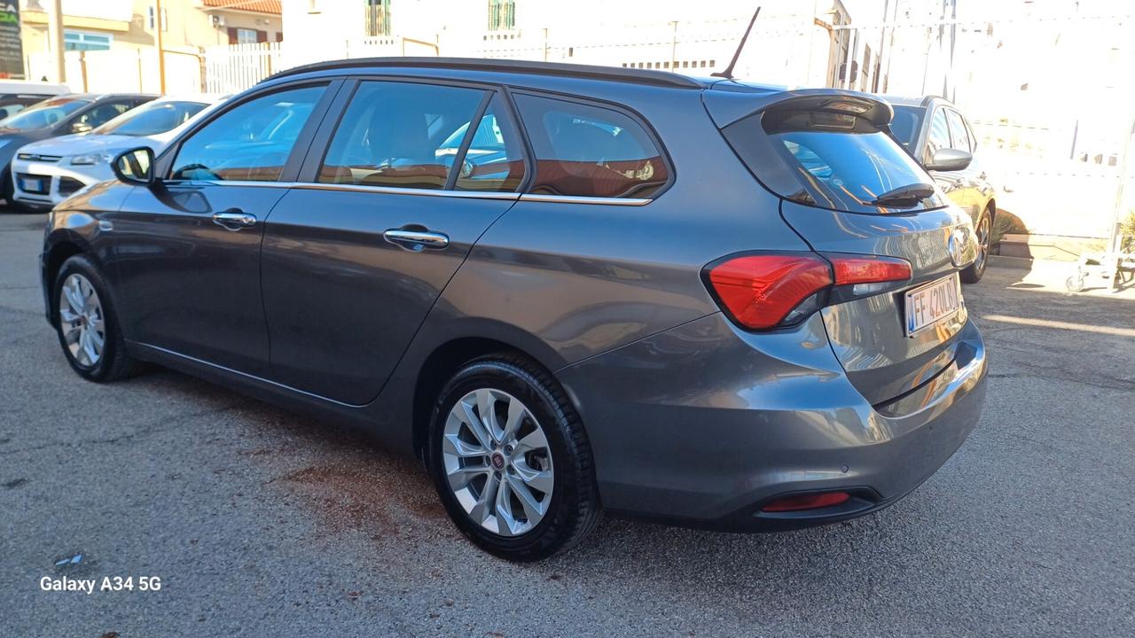 Fiat Tipo 1.3 Mjt S&S SW Lounge km zero!