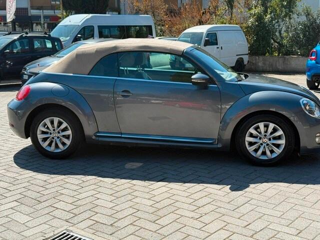 VOLKSWAGEN Maggiolino Maggiolino Cabrio 1.6 TDI...