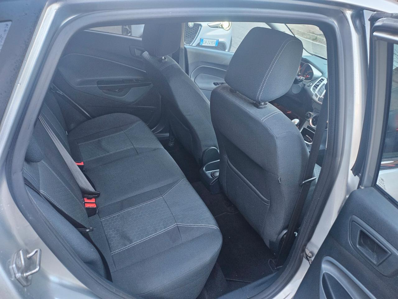 Ford Fiesta 1.4 TDCi 5p. Titanium