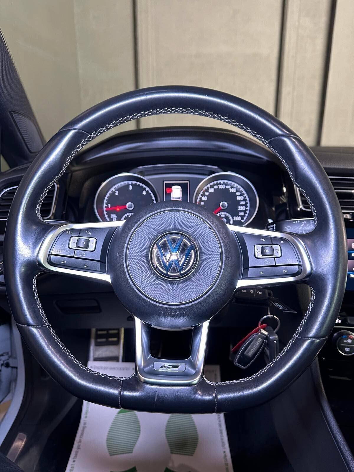 Volkswagen Golf 115 CV 5p. R- LINE