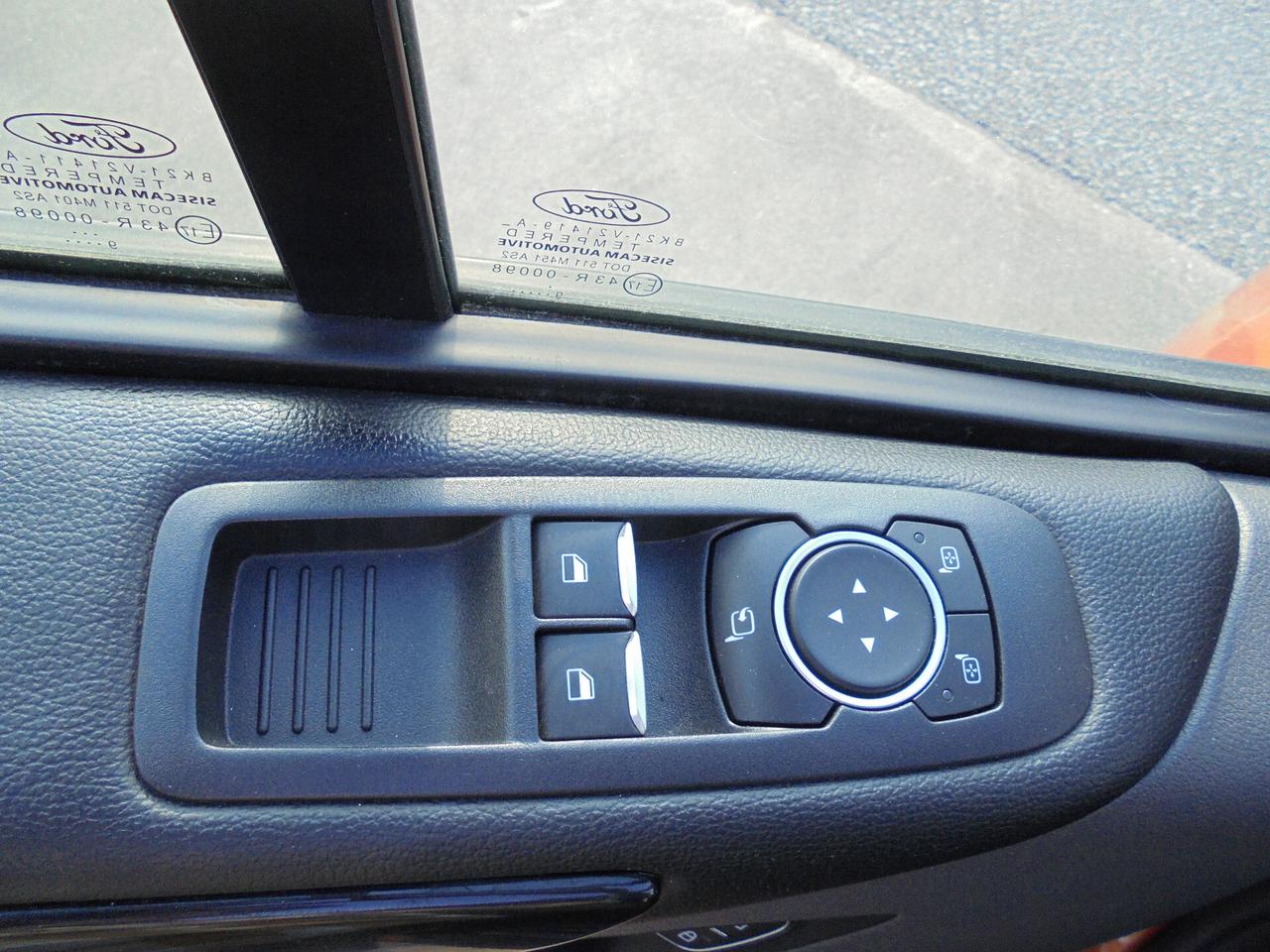 Ford Tourneo Custom 320 2.0 TDCi 130CV MHEV PC Titanium