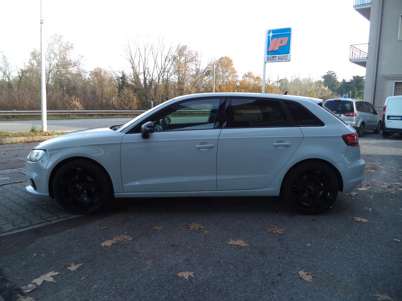 Audi A3 SPB 30 TDI S line edition CERCHI DA 18 OK NEOPATENTATI