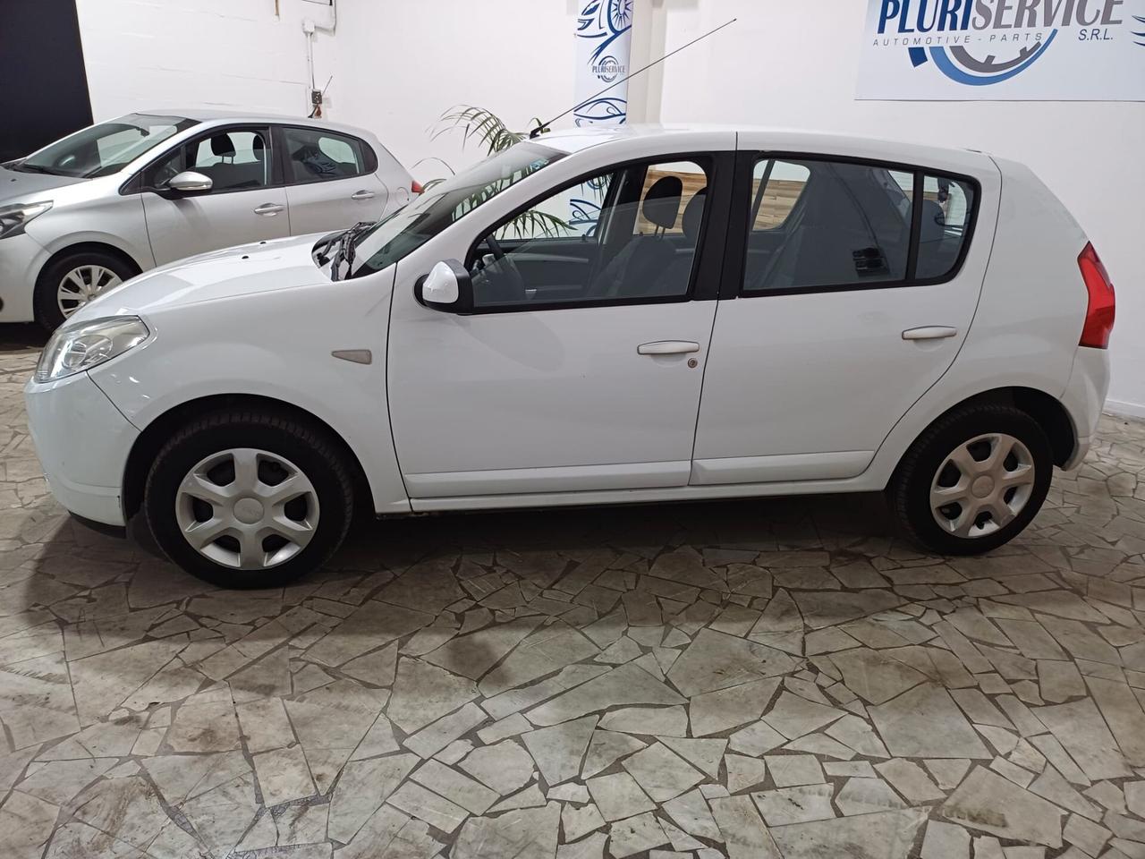 Dacia Sandero GPL DI SERIE Laureate - 2010