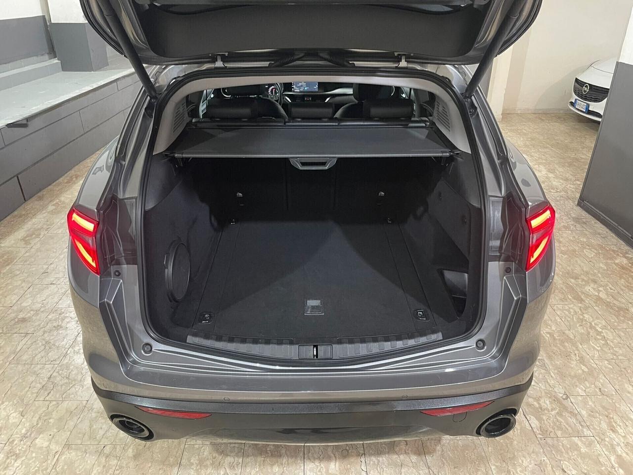 Alfa Romeo Stelvio 2.2 Turbodiesel 190 CV AT8 Q4 Sprint