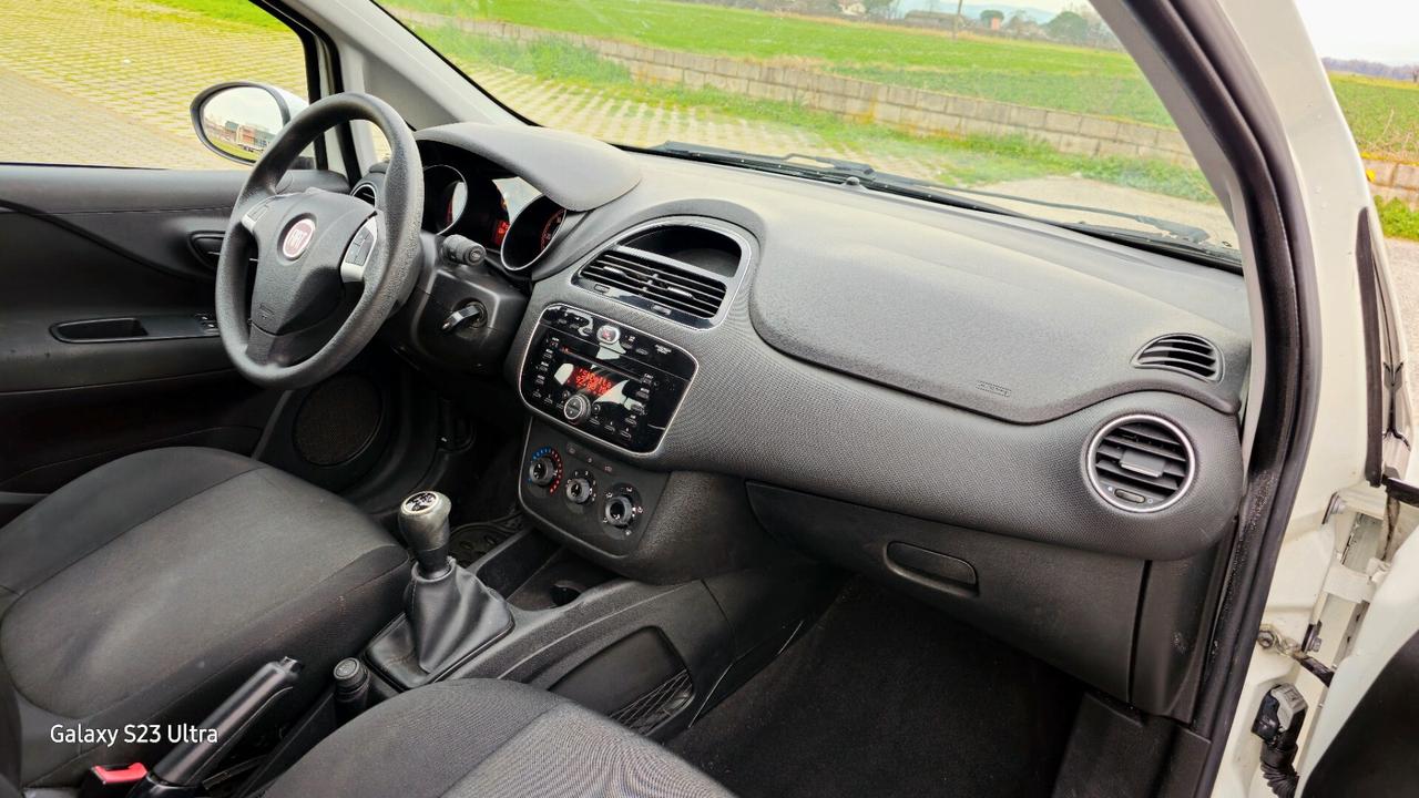 FIAT PUNTO 1.3 MULTIJET EURO 5 OK NEOPATENTATI GARANZIA 12 MESI