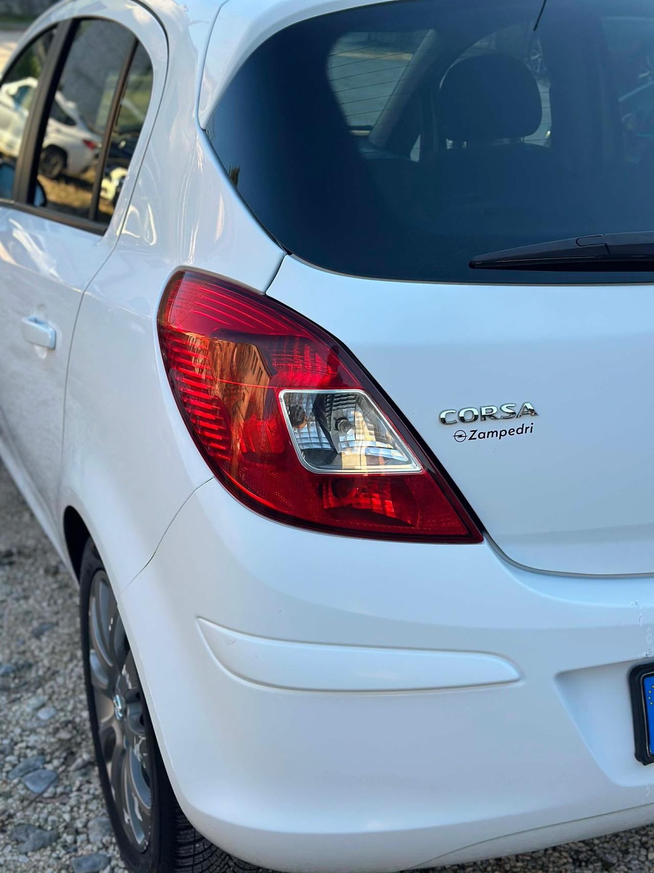 Opel CORSA 1.2 5P COSMO KMCERT NEOPAT UNICOPR