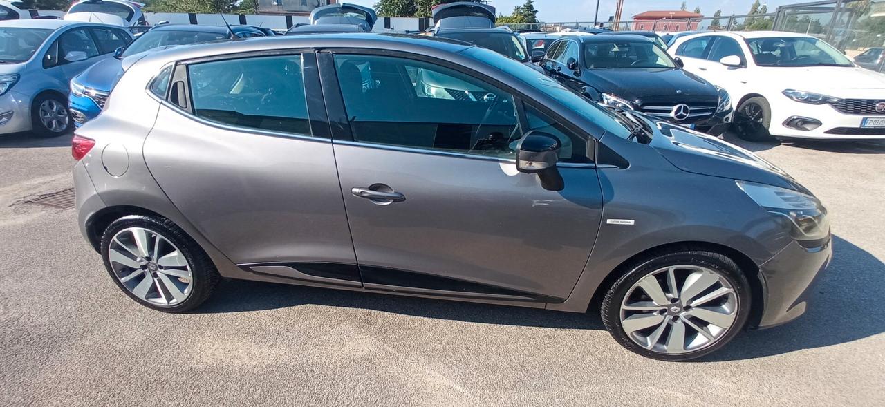 Renault Clio dCi Costume National