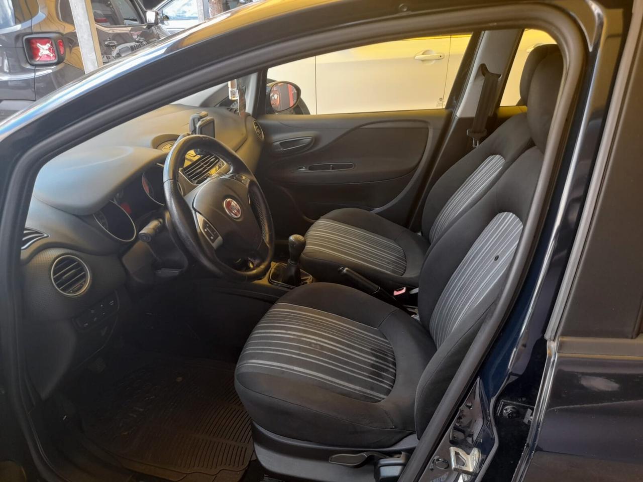 Fiat Grande Punto 1.3cc diesel 12 mesi garanzia-2011