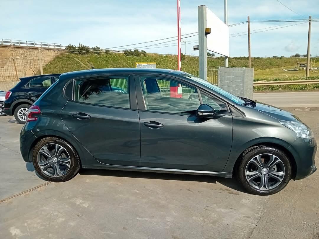 Peugeot 208 1.4 HDi 68 CV 5 porte Active