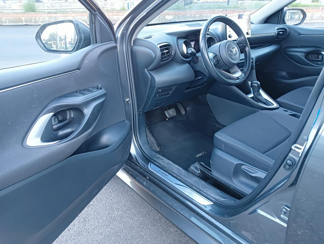 Toyota Yaris 1.5 Hybrid Automatica