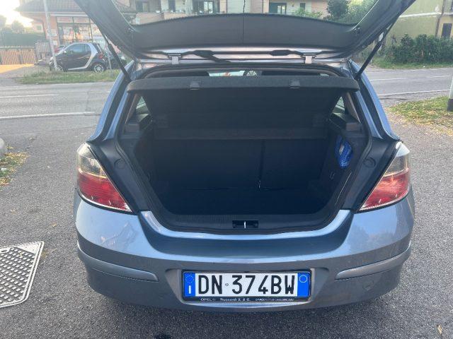 OPEL Astra 1.6 16V VVT 5 porte Club