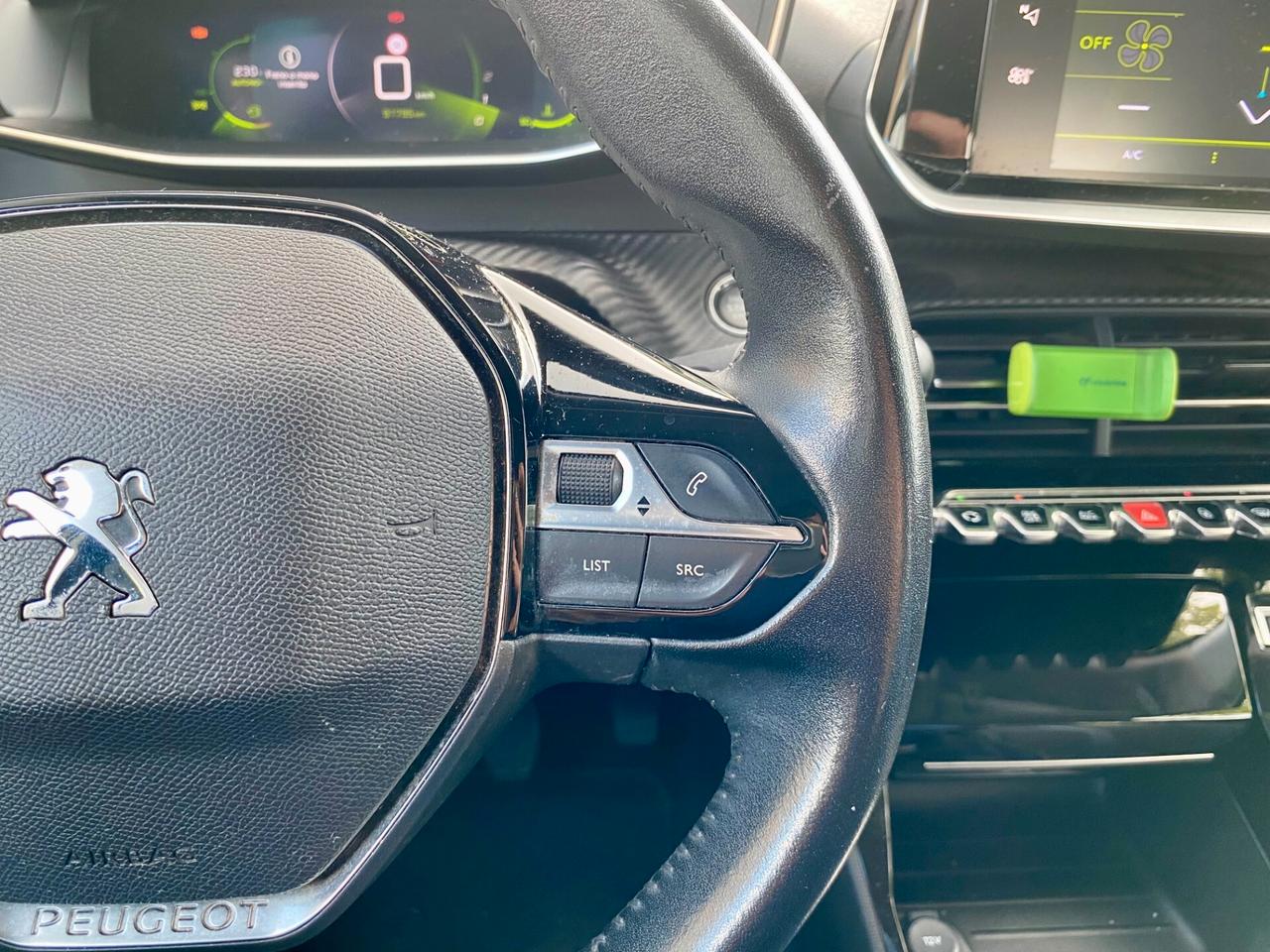 Peugeot 2008 1.2 puretech Active Pack 130cv CINGHIA SOSTITUITA