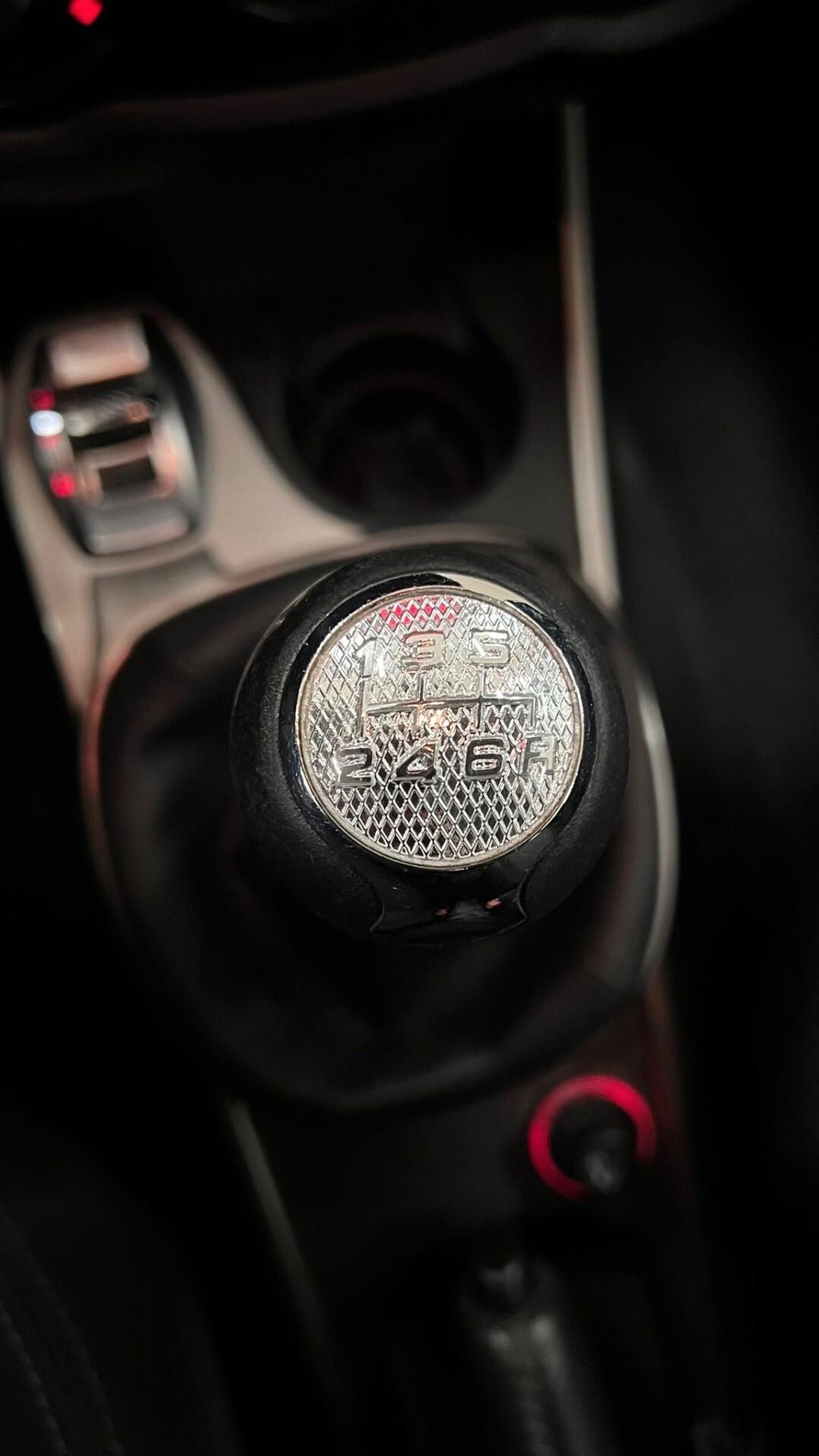 Alfa Romeo MiTo 1.4 - 78 CV JUNIOR Distinctive