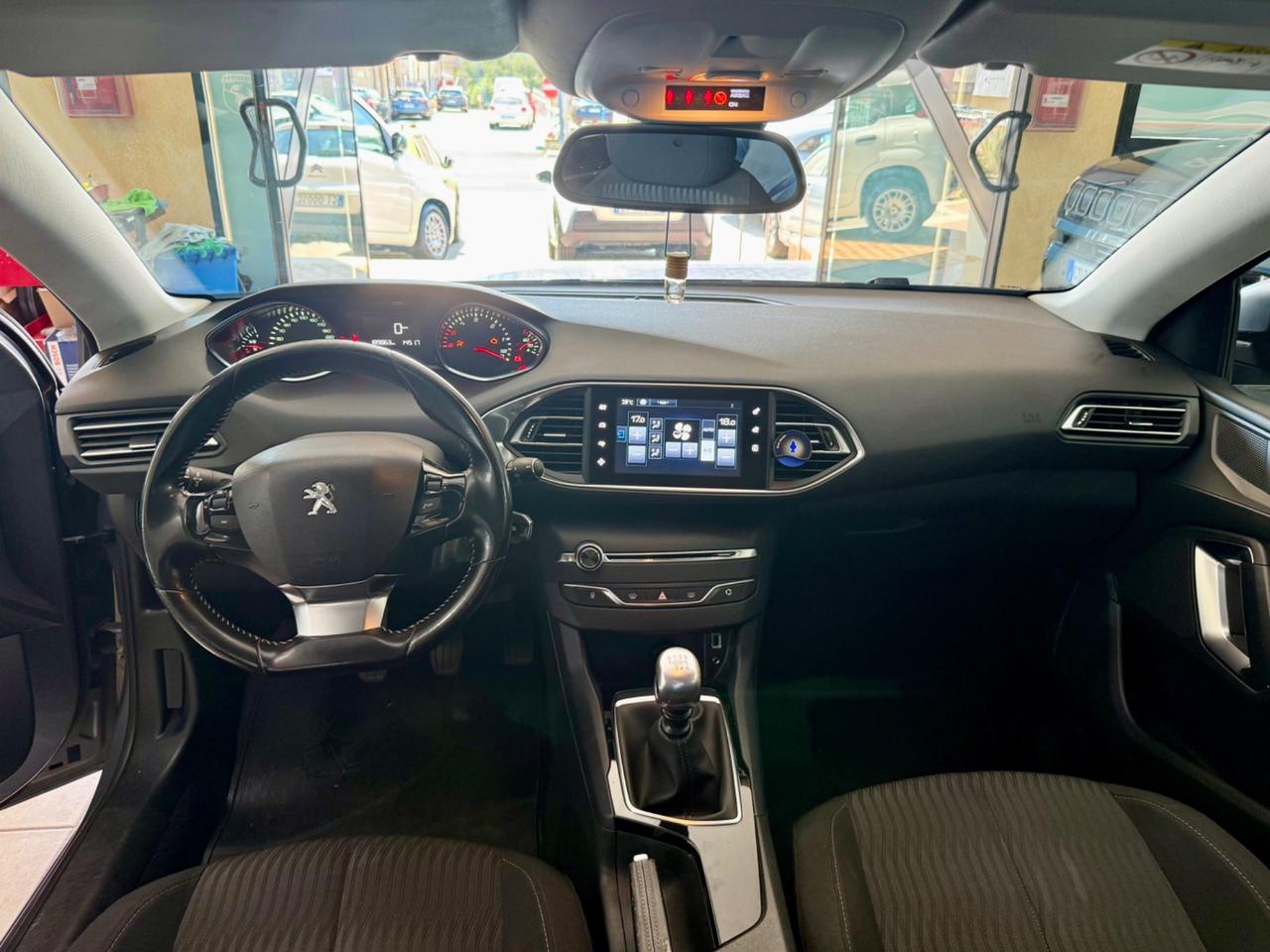 Peugeot 308 BlueHDi 120 S&S Allure
