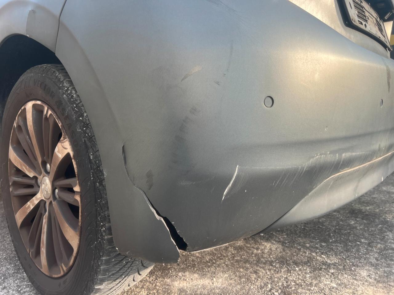 Peugeot 208 BlueHDi 75 5 porte Allure