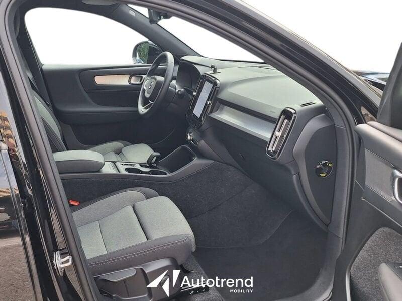 Volvo XC40 B3 163+14 CV Automatico LED Core