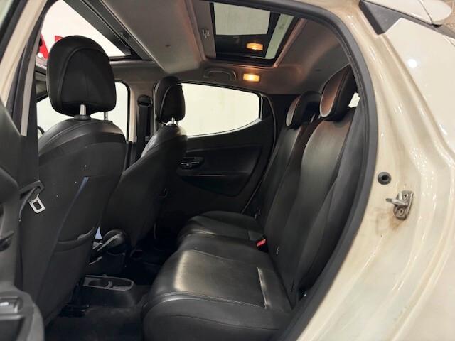 Lancia Ypsilon 1.2 69 CV 5 porte S&S Platinum