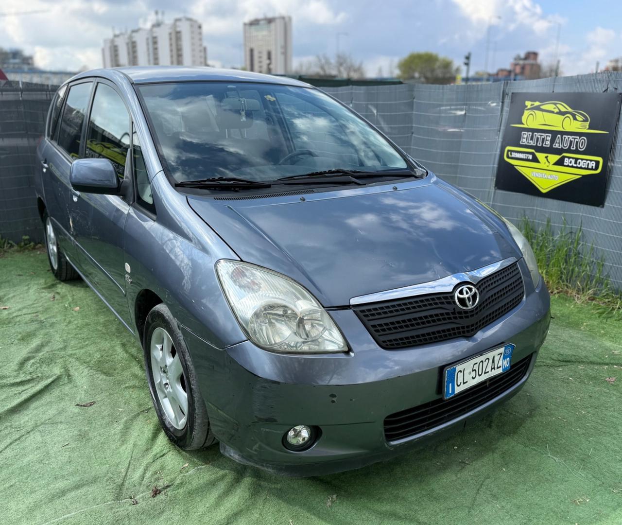 Toyota COROLLA VERSO 2.0 DIESEL NEOPATENTATI