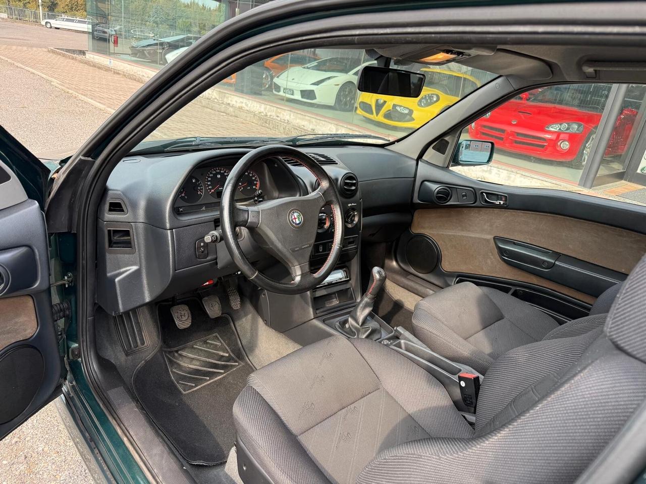 Alfa Romeo 145 2.0i 16V Twin Spark Quadrifoglio