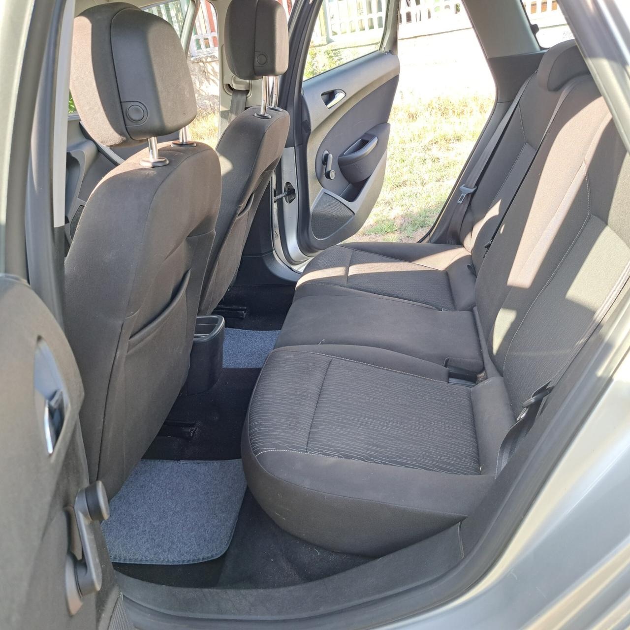 Opel Astra 1.7 CDTI 110CV Sports Tourer Cosmo