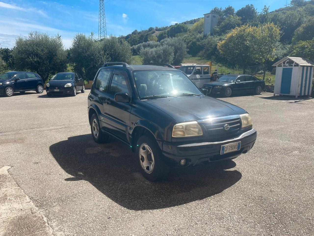 Suzuki Grand Vitara 1.6i 16V cat 3 porte 4x4 con Ridotte e blocco differenziale