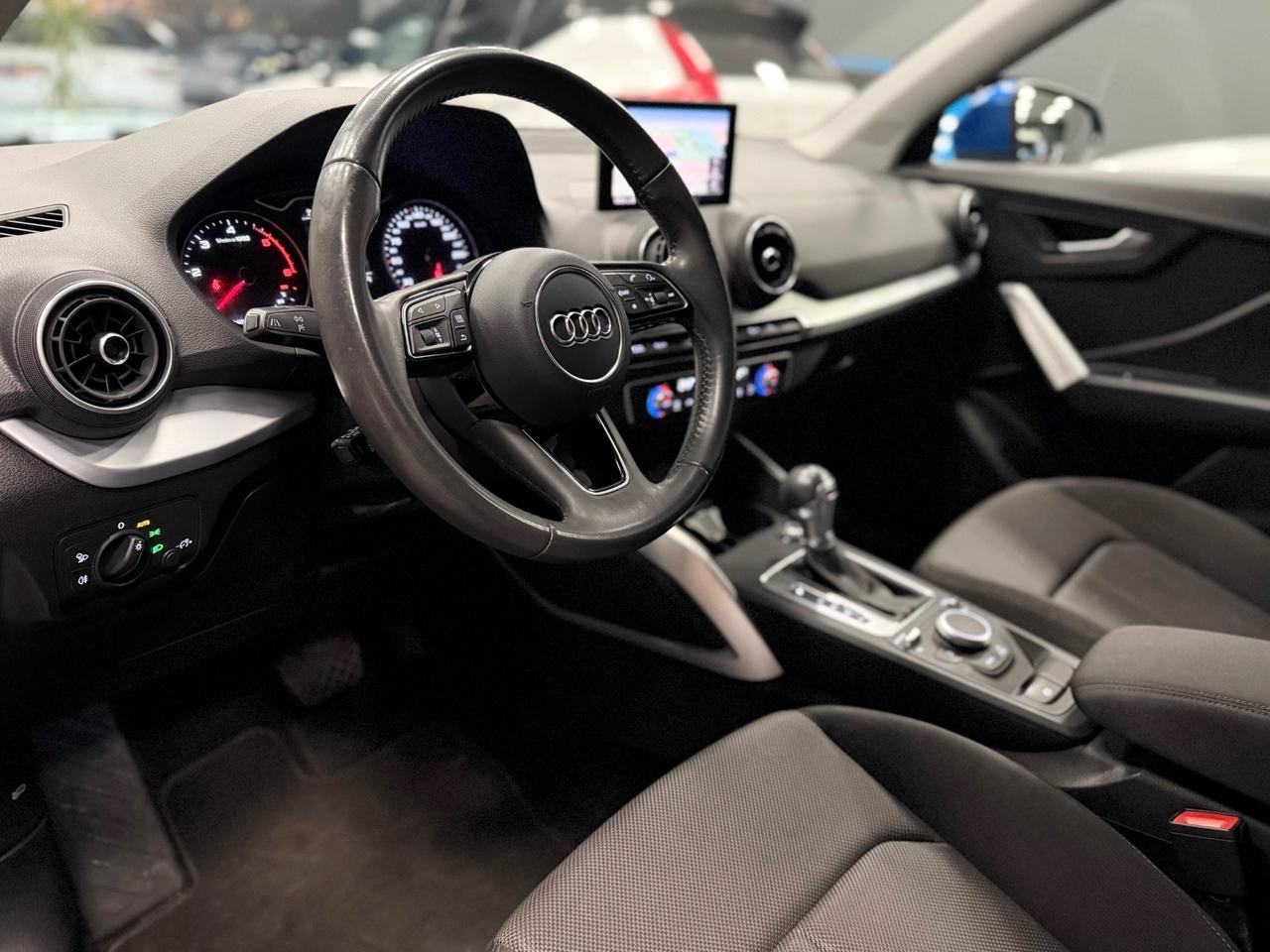 Audi Q2 35 TDI S tronic Business