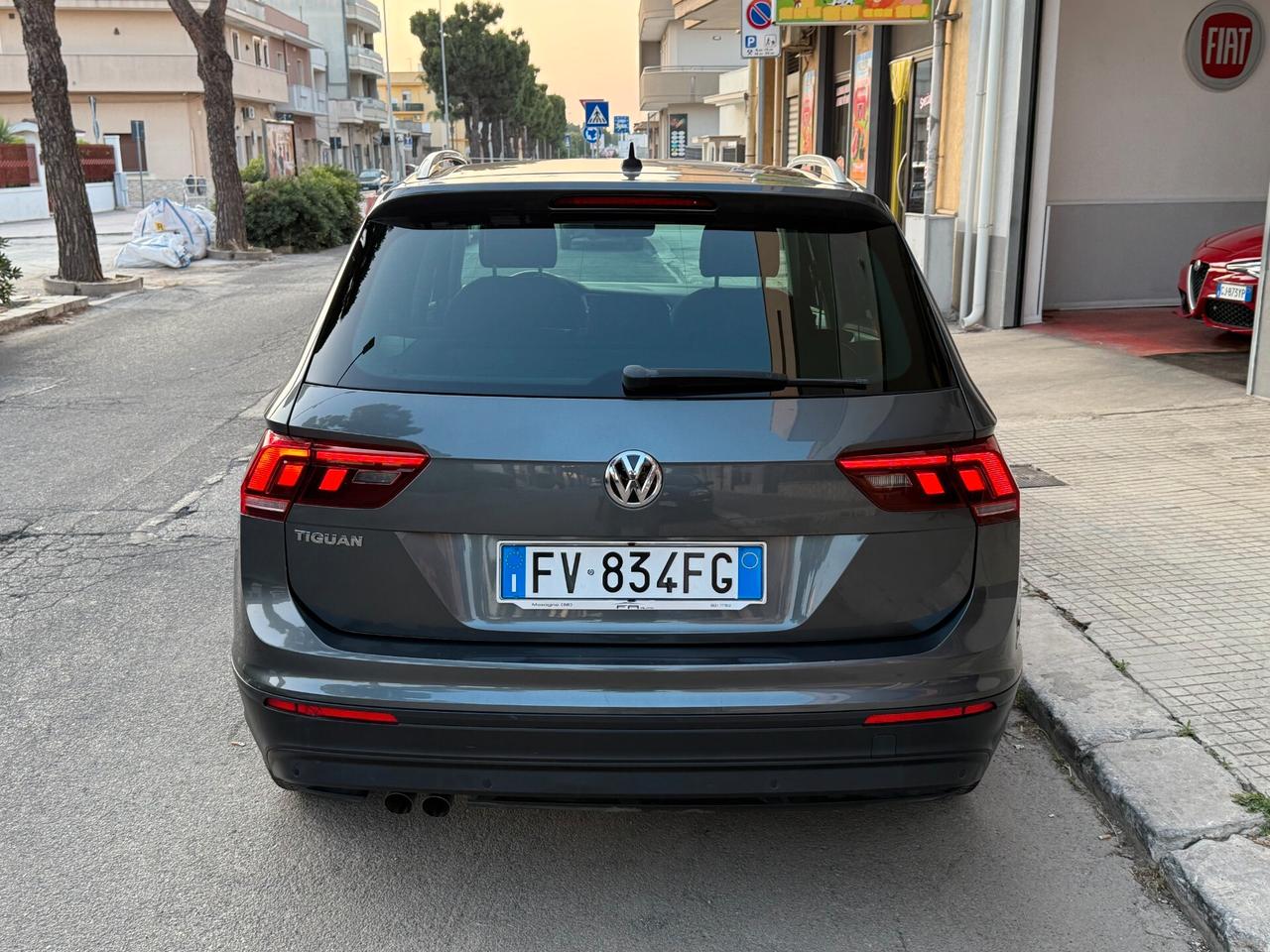 VW Tiguan 2.0 TDI *DSG 150CV NAVI CARPLAY - 2019