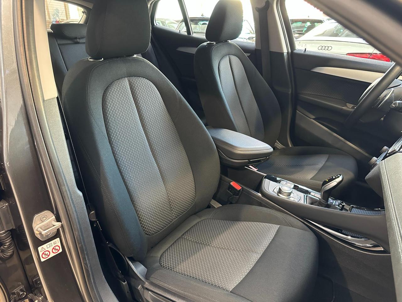 BMW X2 xdrive20d Advantage - LED - 19"- Navi