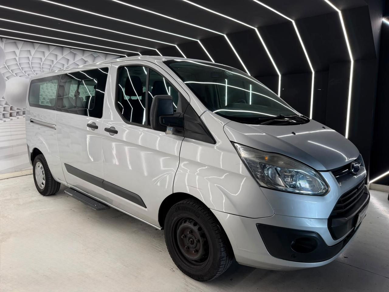 Ford Tourneo Custom 2.0 TDCi 130CV -KM CERTIFICATI-PERMUTE-12 MESI GARANZIA