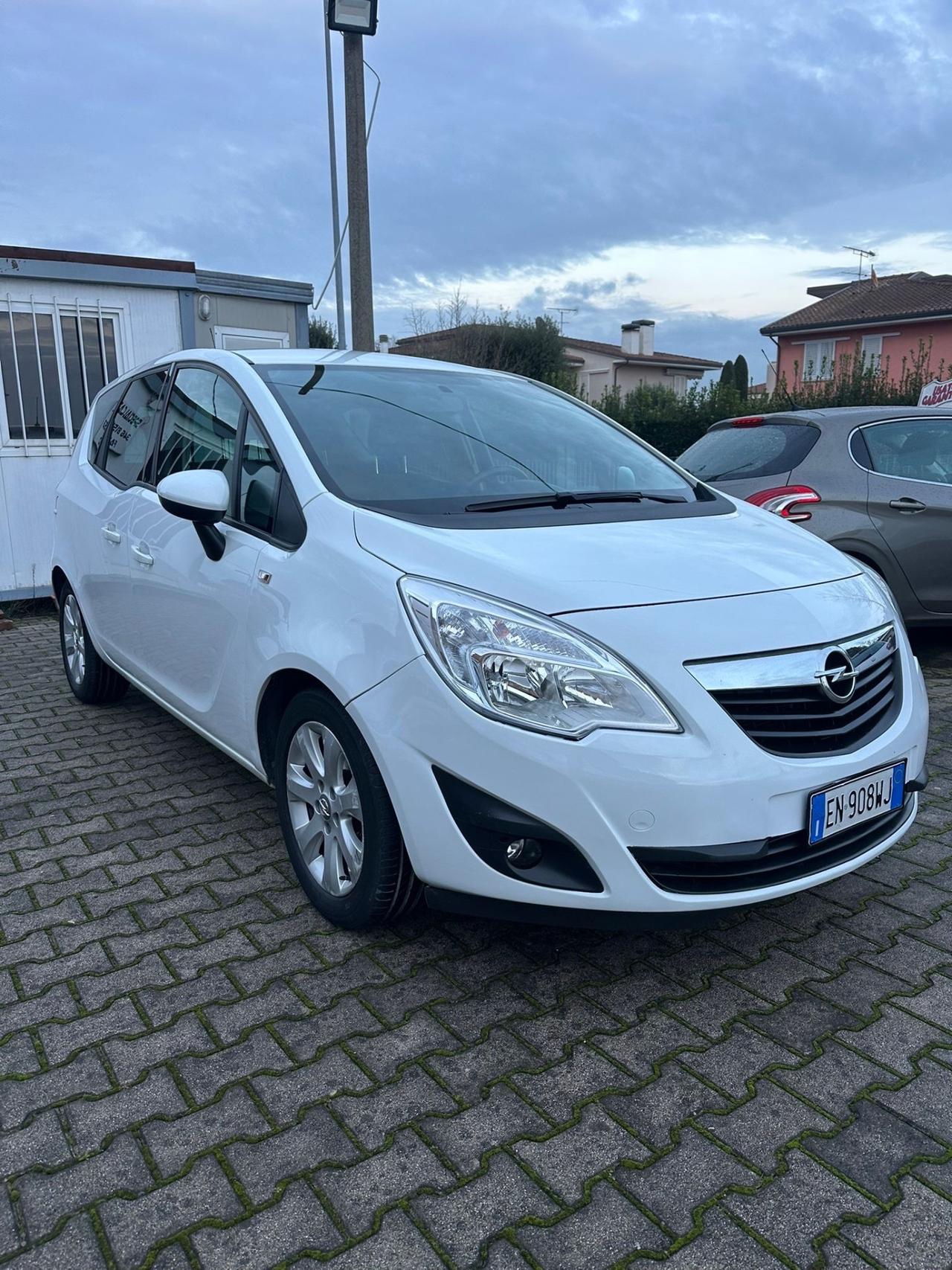 Opel Meriva 1.3 CDTI 95CV ecoFLEX Cosmo
