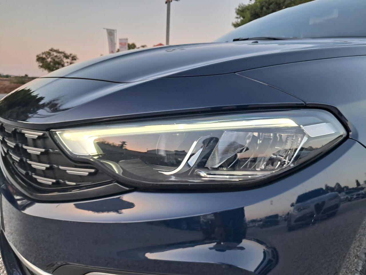 Fiat Tipo 1.6Mtj 120cv-Lounge*NAVI*LED*VIRTUAL