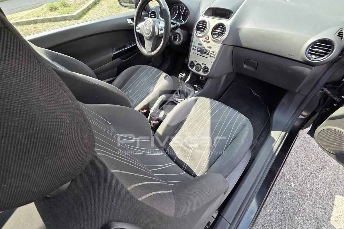OPEL Corsa 1.2 3 porte Club