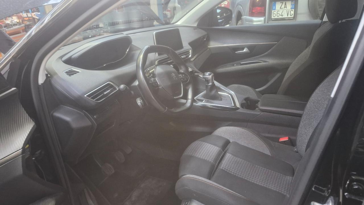 Peugeot 3008 BlueHDi 130 S&S Allure