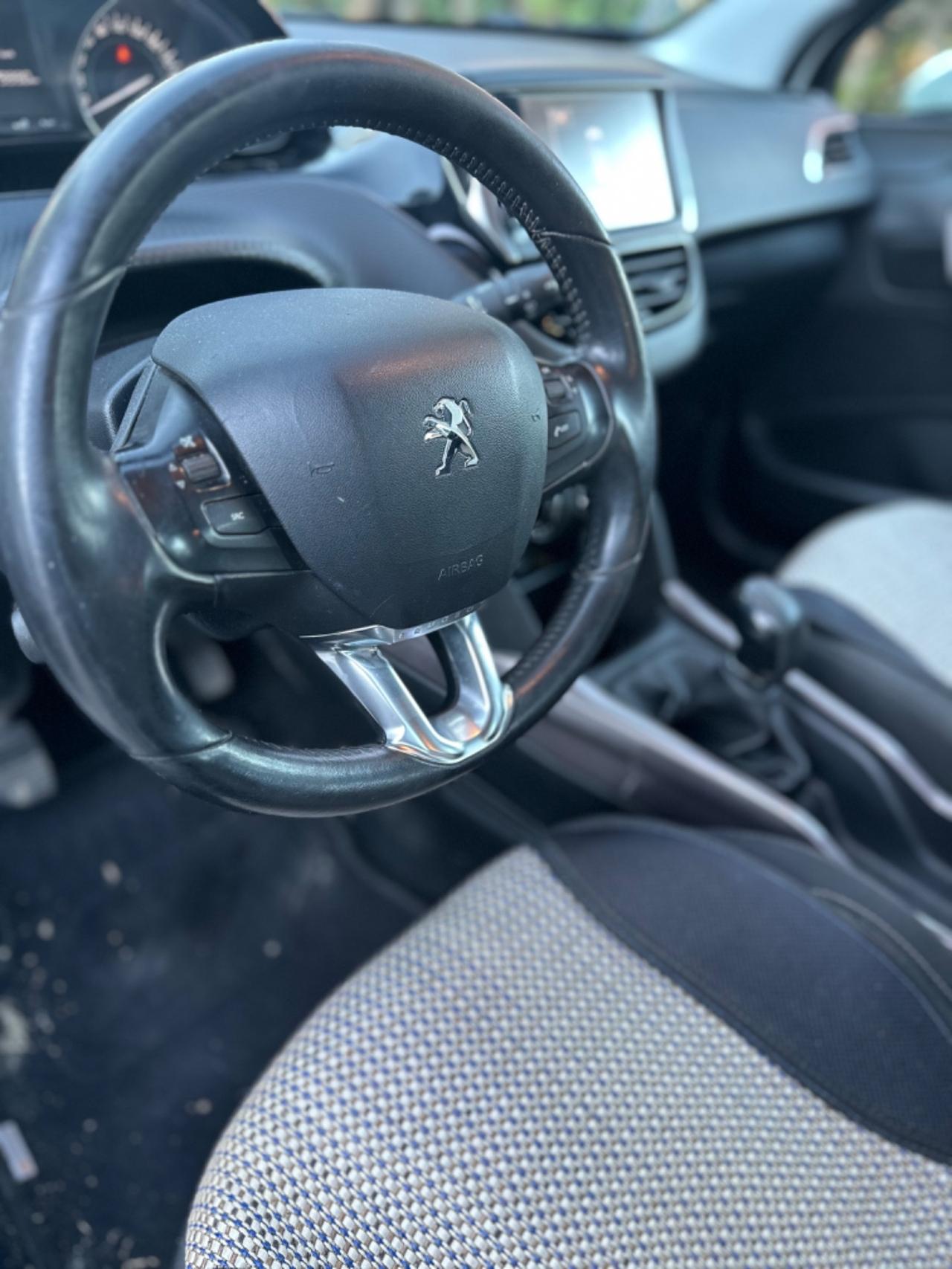 Peugeot 2008 BlueHDi 120 S&S Allure