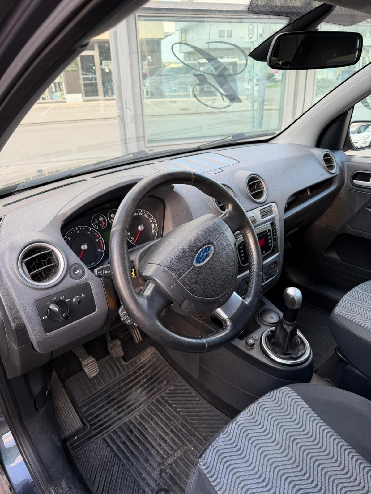 Ford Fusion 1.4 TDCi 5p. Titanium