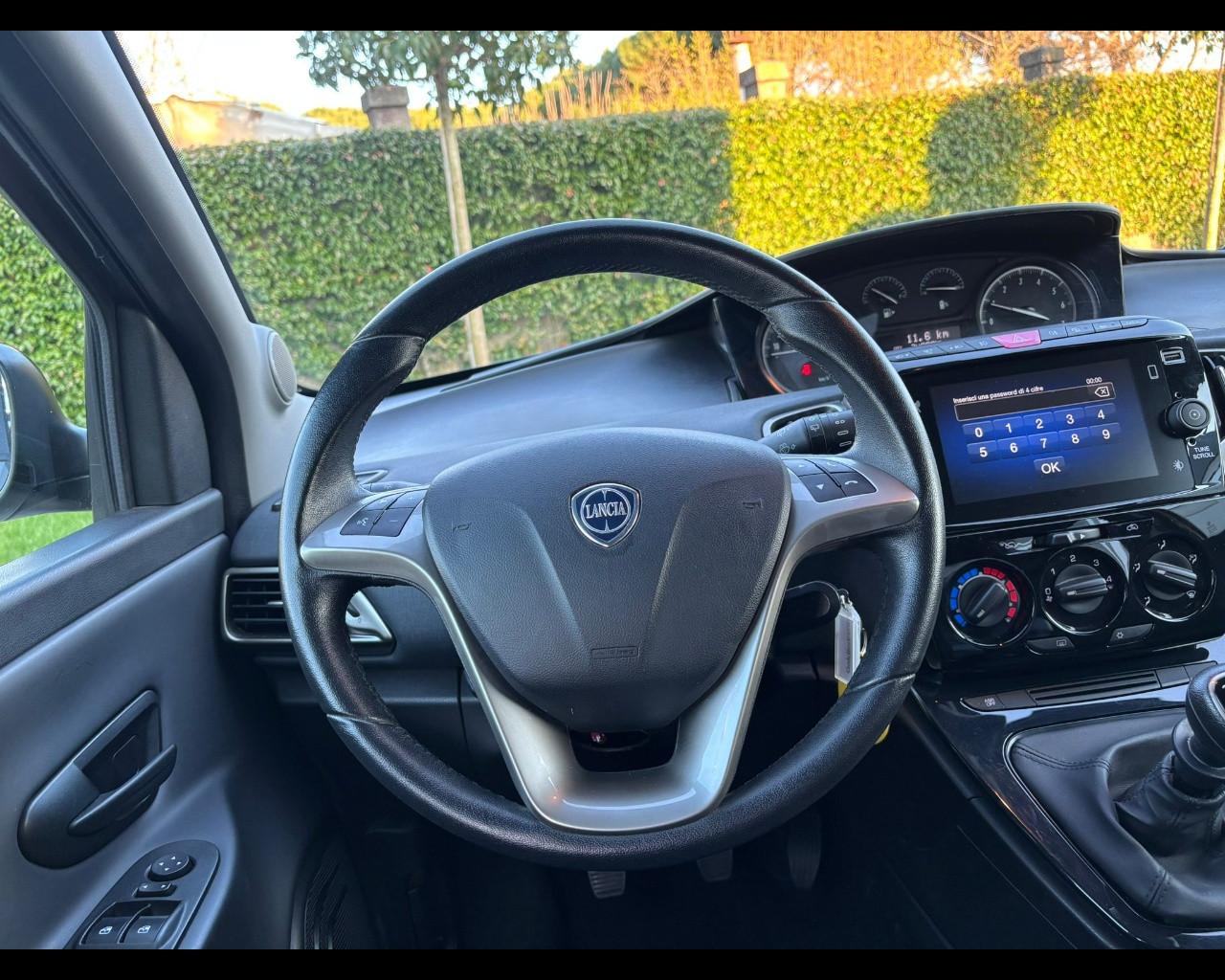 LANCIA Ypsilon III 2021 - Ypsilon 1.0 firefly hybrid Gold Plus s&s 70cv 5p.ti