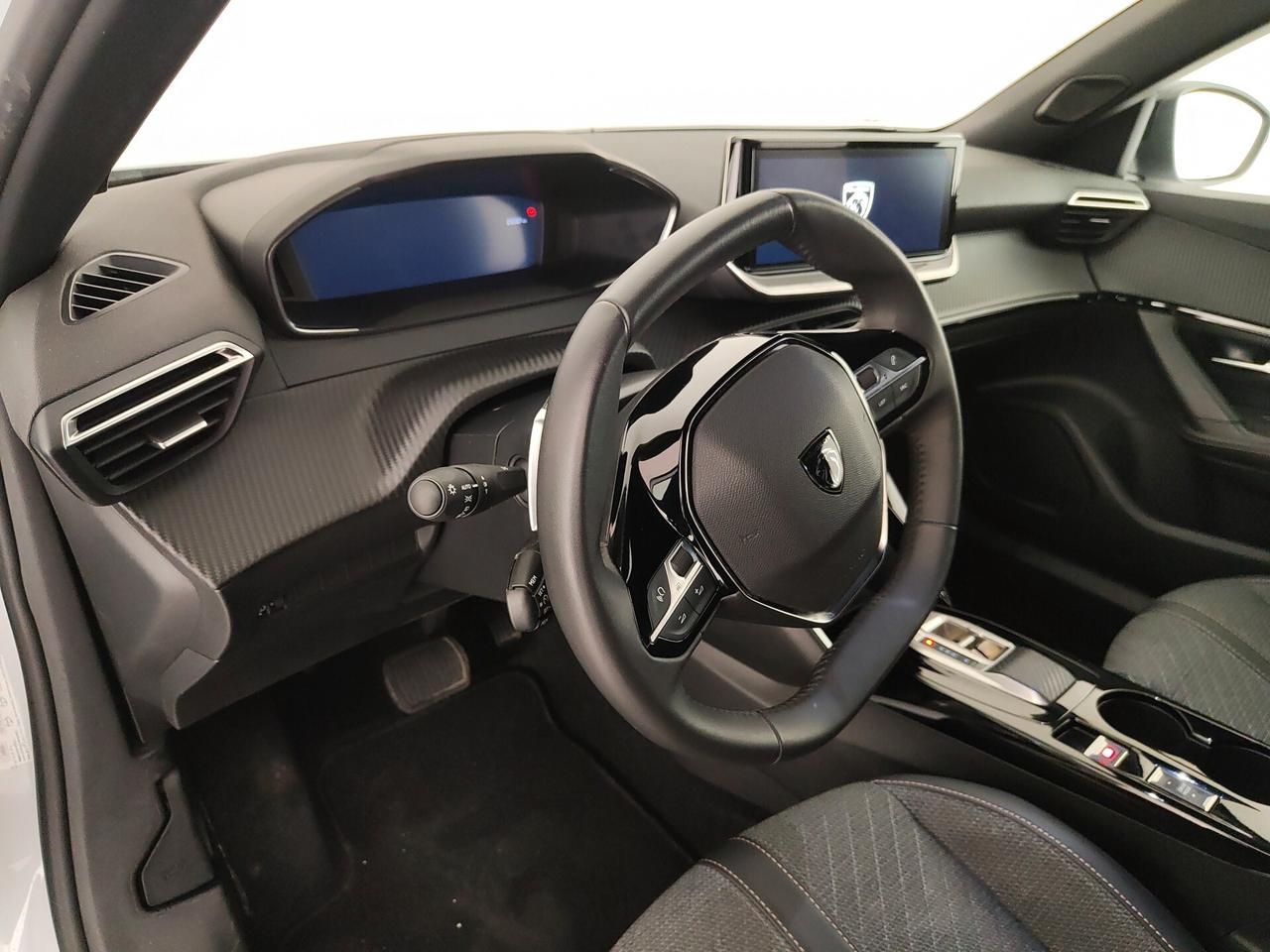 Peugeot 2008 PureTech 130 S&S EAT8 Allure