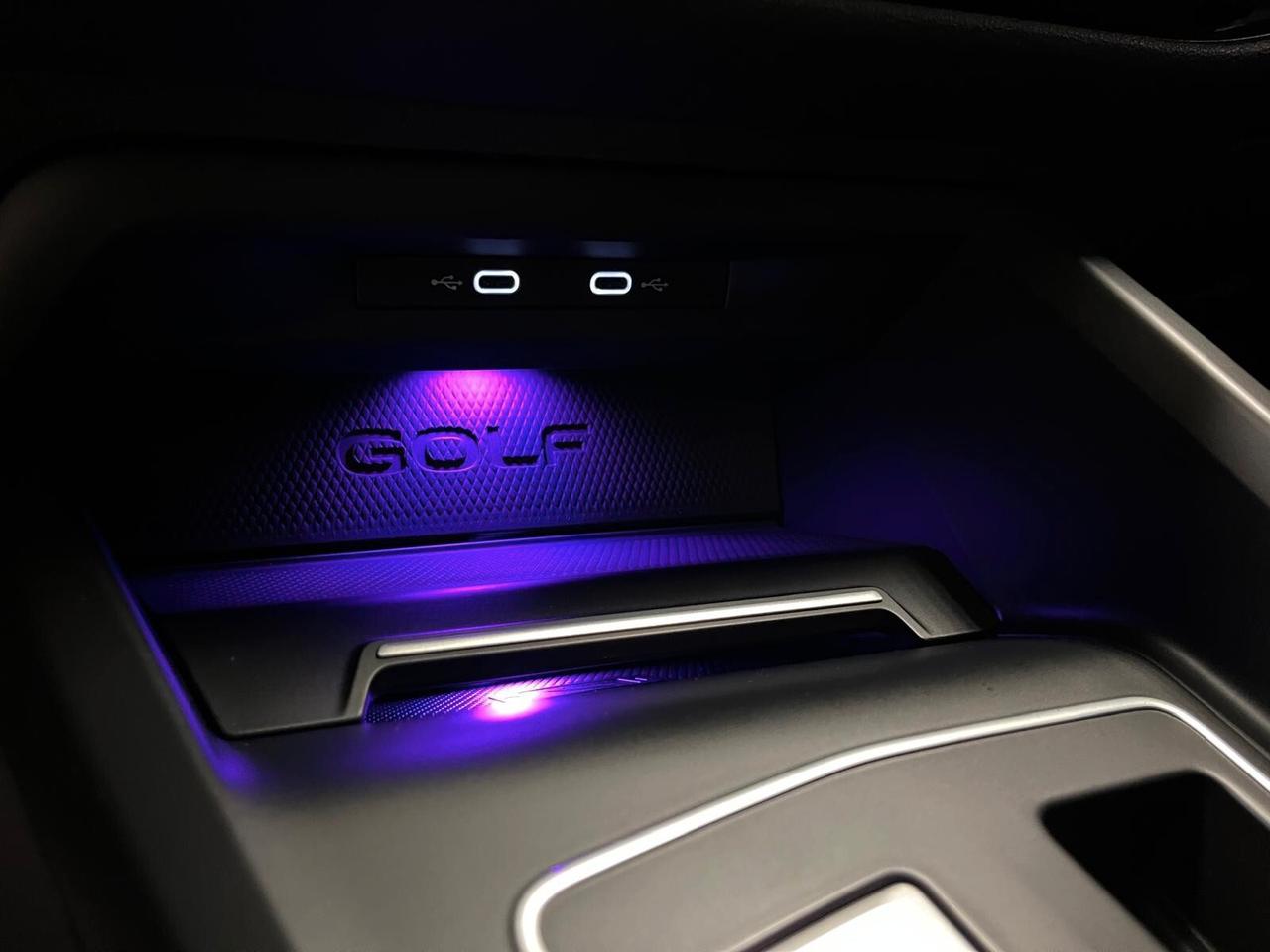 Volkswagen Golf GTI Golf 2.0 TSI GTI