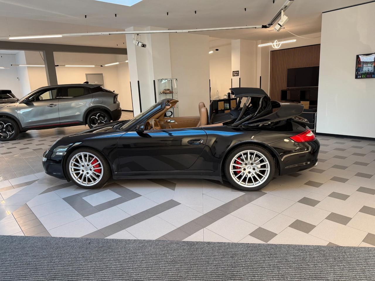 Porsche 911 Carrera 4S Cabriolet
