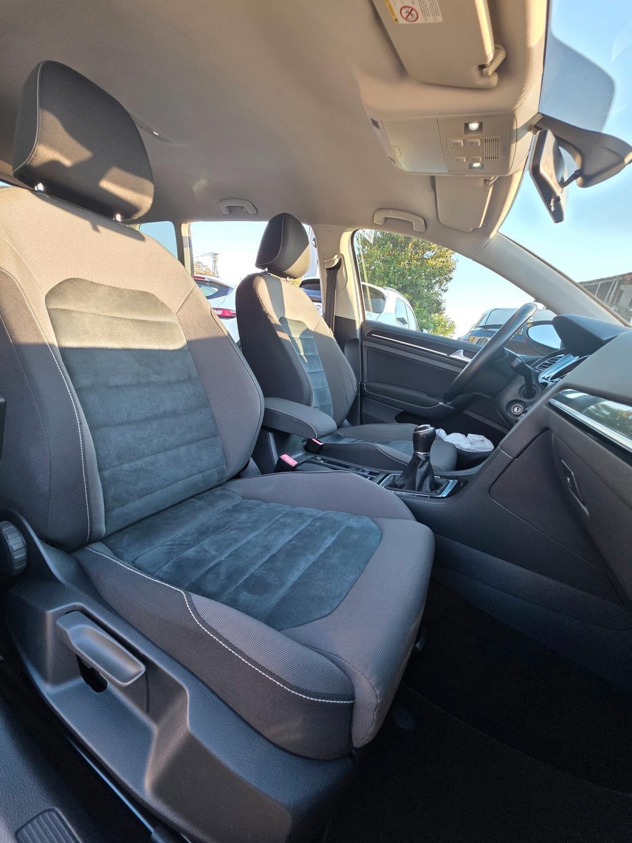Volkswagen Golf Variant 1.6 TDI 110cv garantita 12 mesi