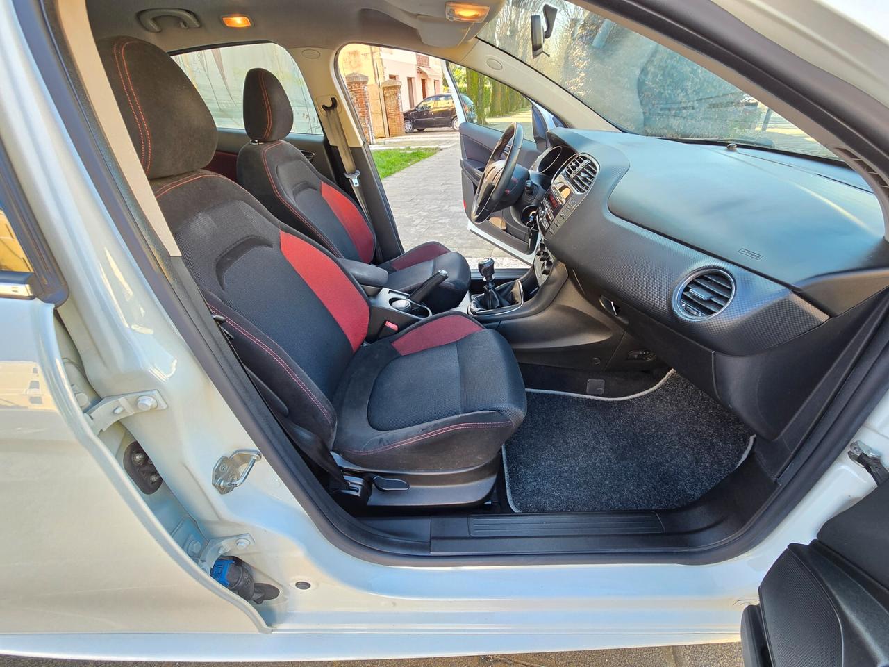 Fiat Bravo 1.6 MJT 105 CV DPF Dynamic ok Neopatentati