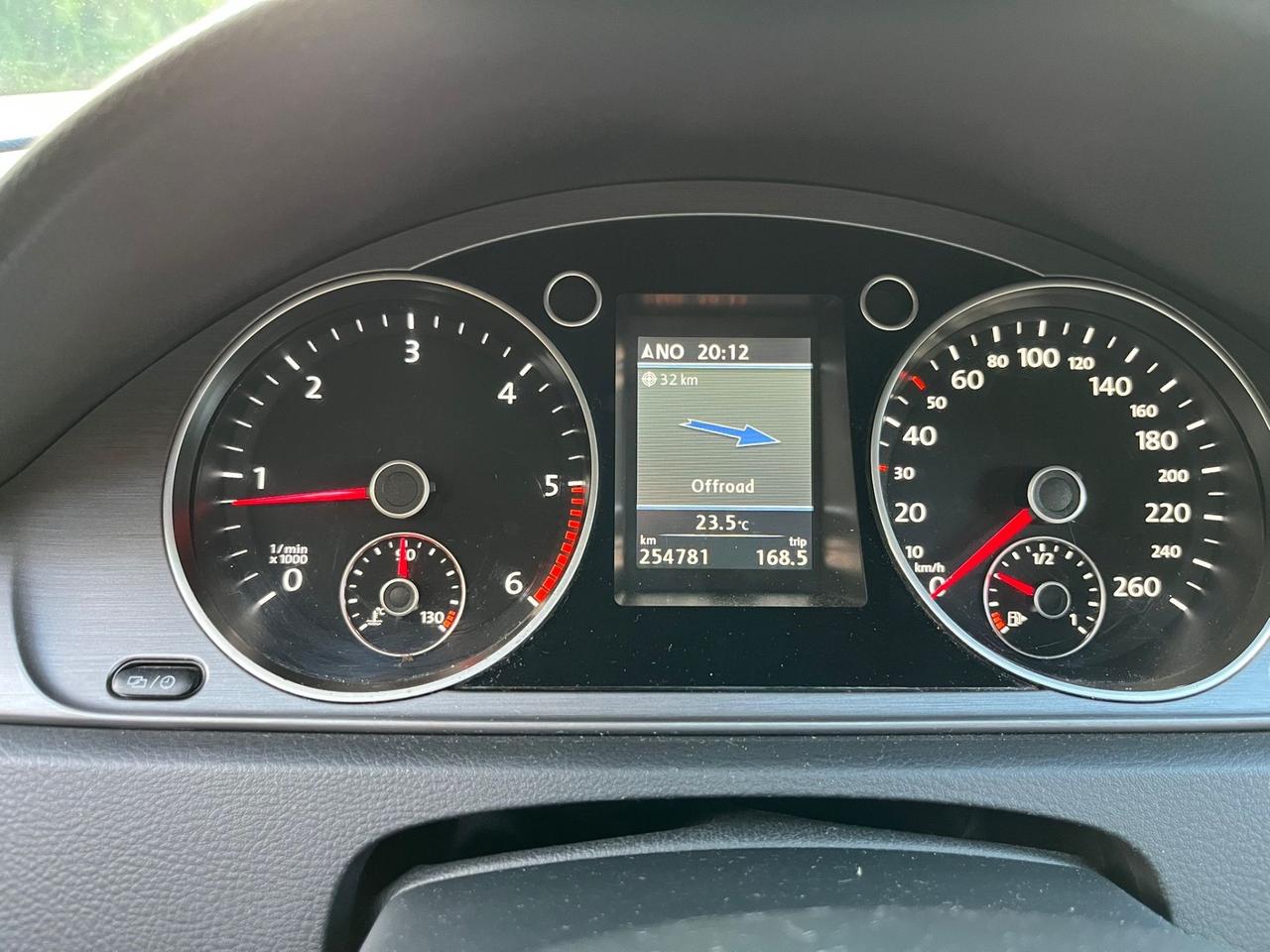 Volkswagen Passat 2.0 TDI 140cv bluemotion