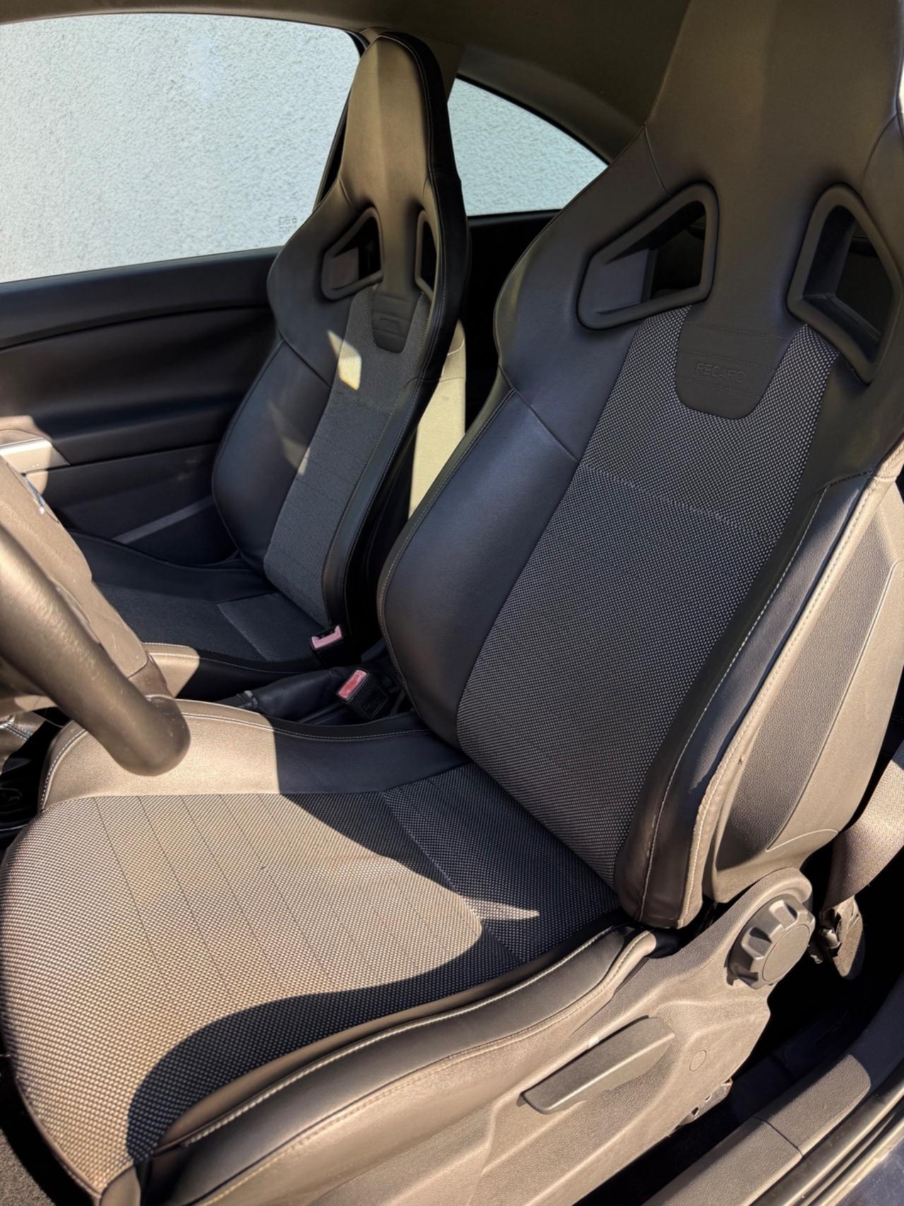 Opel Corsa 1.6 T 192CV 3 porte OPC