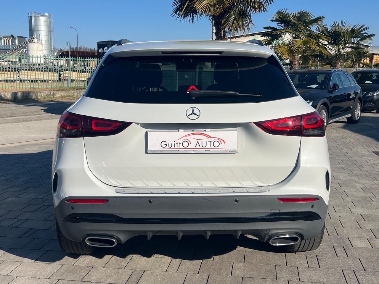 Mercedes-benz GLA 180 d Premium FINANZIABILE