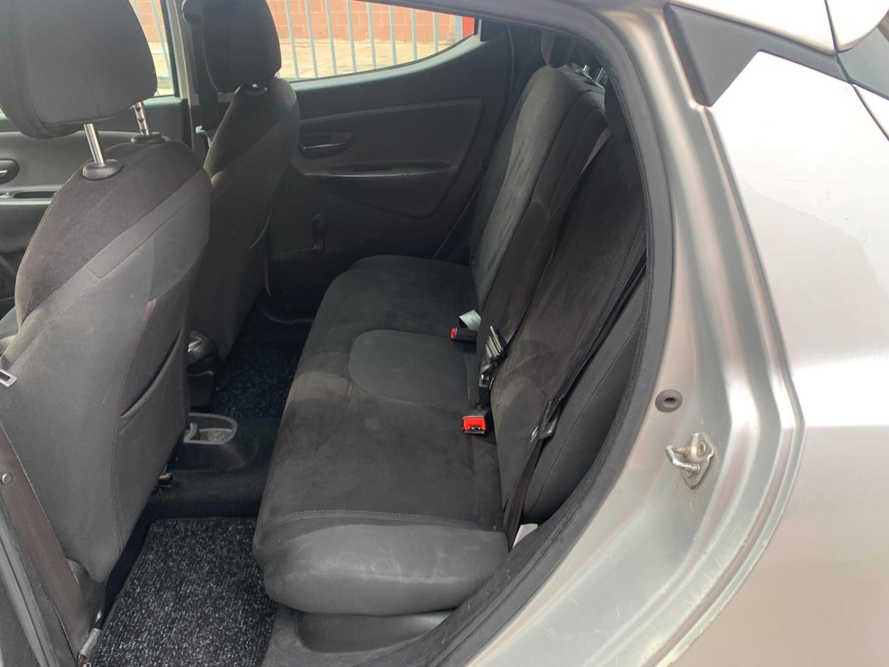 Lancia Ypsilon 1.3 MJT 16V 95 CV 5 porte S&S Gold