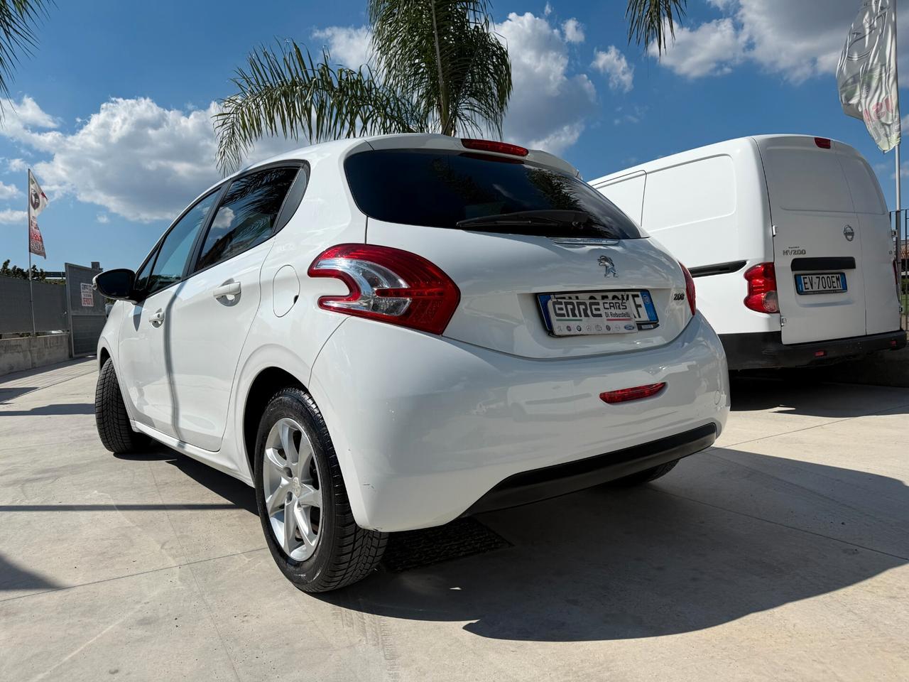 PEUGEOT 208 ANNO 2013 1.2 BENZINA 82 CV