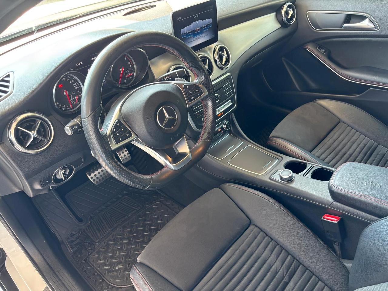 Mercedes-benz GLA 200 d Automatic Premium