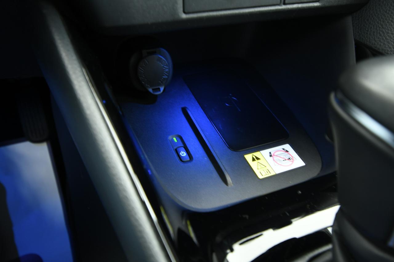 TOYOTA Yaris 1.5h Style CAMERA+ACC+APP CONNECT+NEOPATENTATI