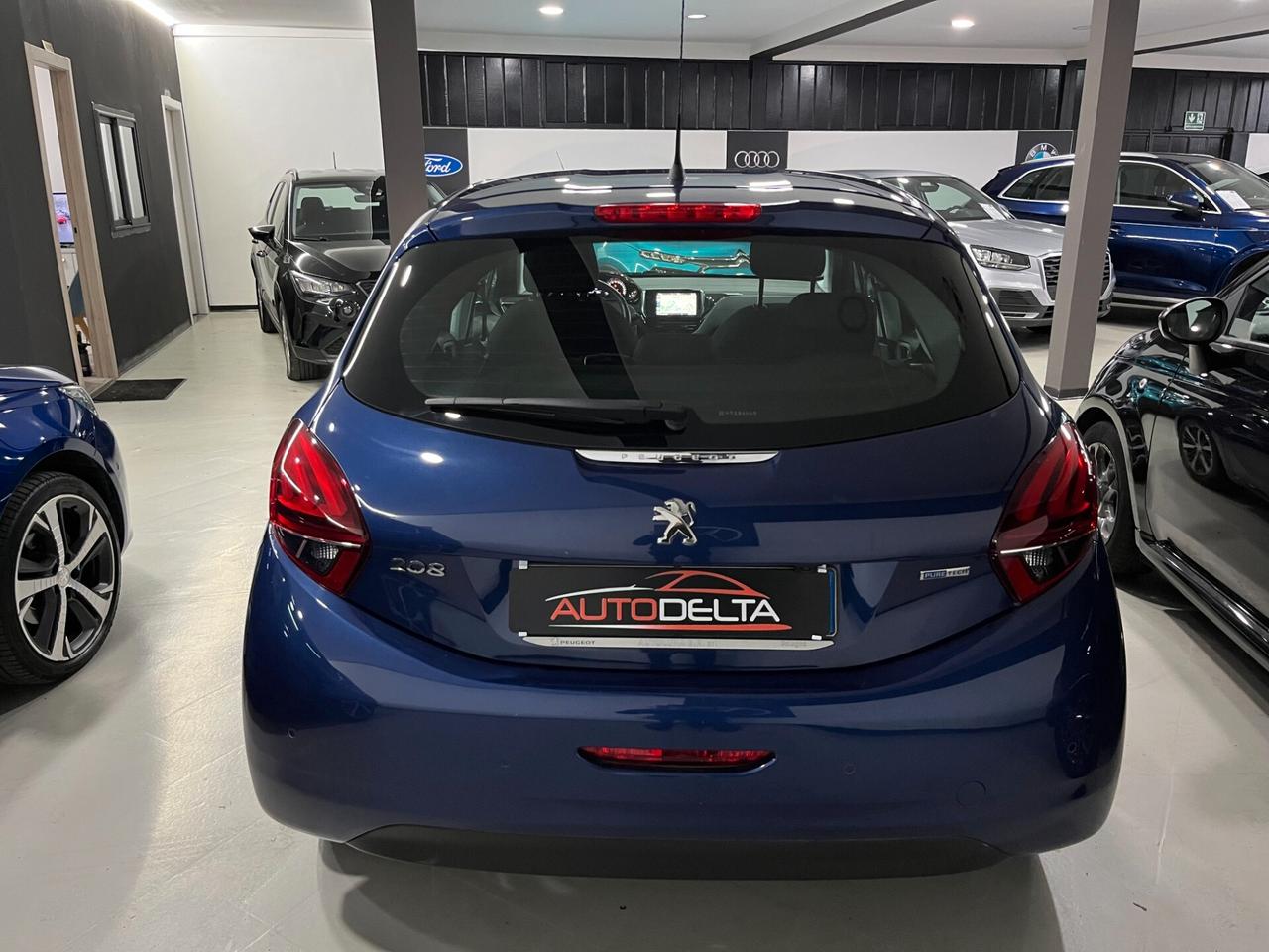 Peugeot 208 PureTech 82 5 porte Allure