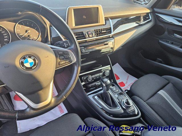 BMW 220 i Active Tourer Luxury autom.